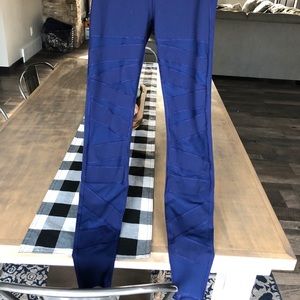 Lulemon Mesh Wunder Under 28”